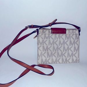 Michael Kors cross body purse